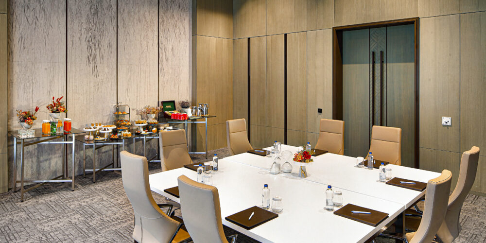 MEETING ROOM 1 MEETING ROOM 1