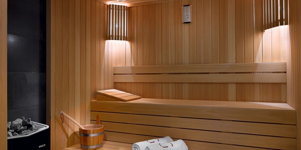 SAUNA SAUNA